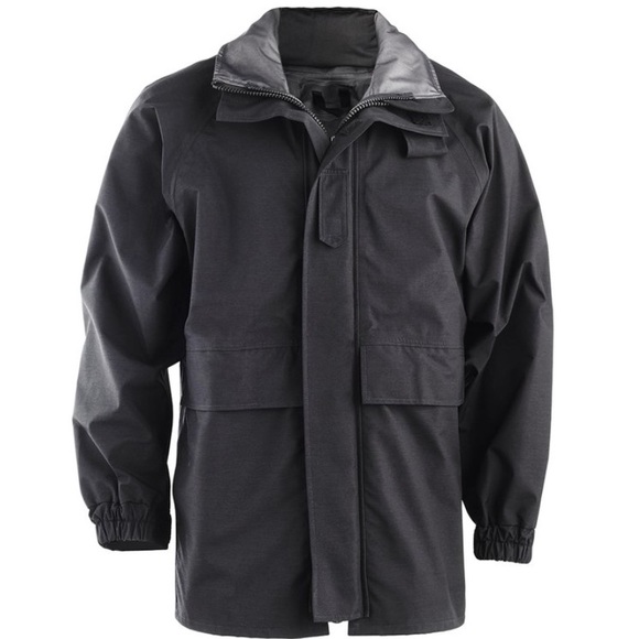 GORE-TEX® Womens / Mens Rain / Snow Coat Jacket, Small in Black - Picture 1 of 6